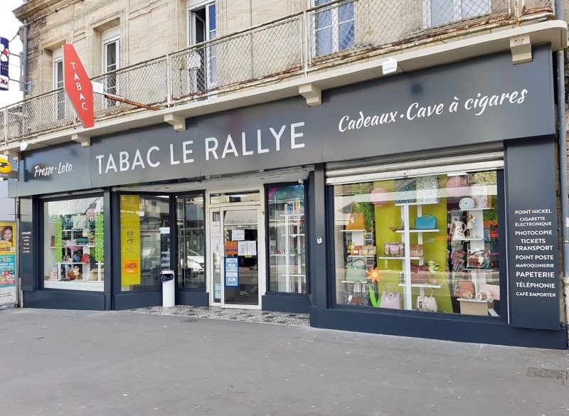 habillage de façade commerciale en tôles aluminium